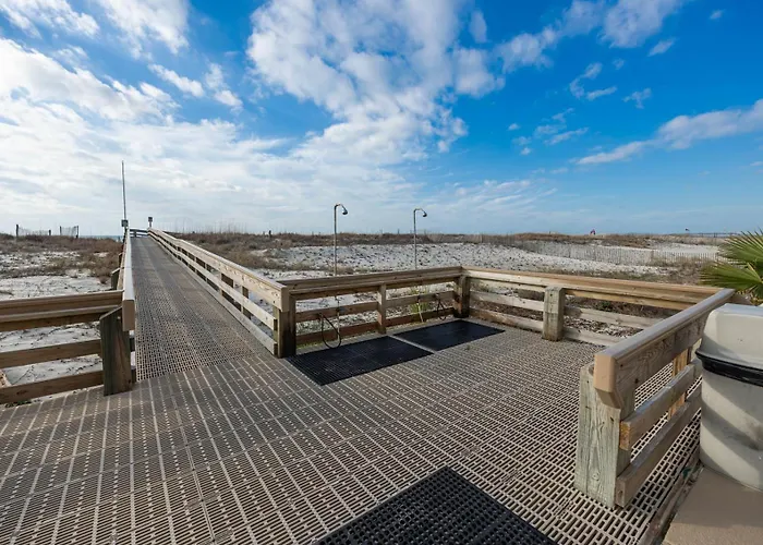 Apartment Island Winds West 170