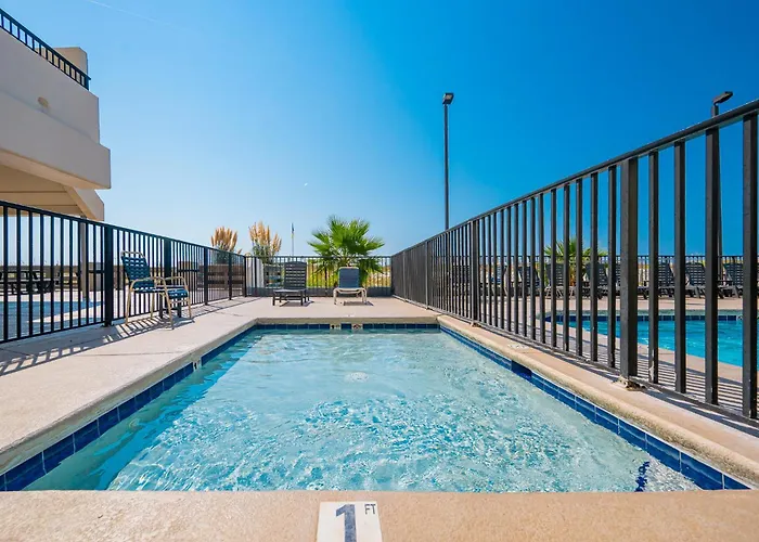 Island Winds West 170 Apartment